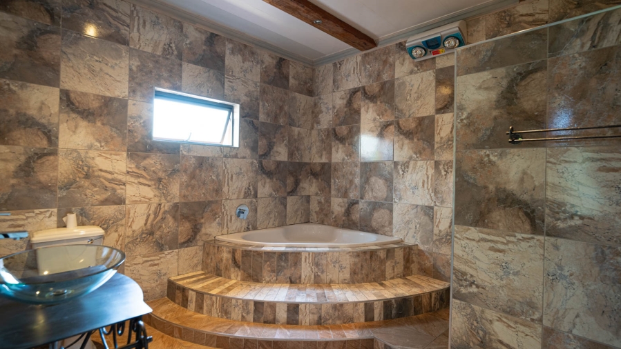 7 Bedroom Property for Sale in Buccleuch Gauteng