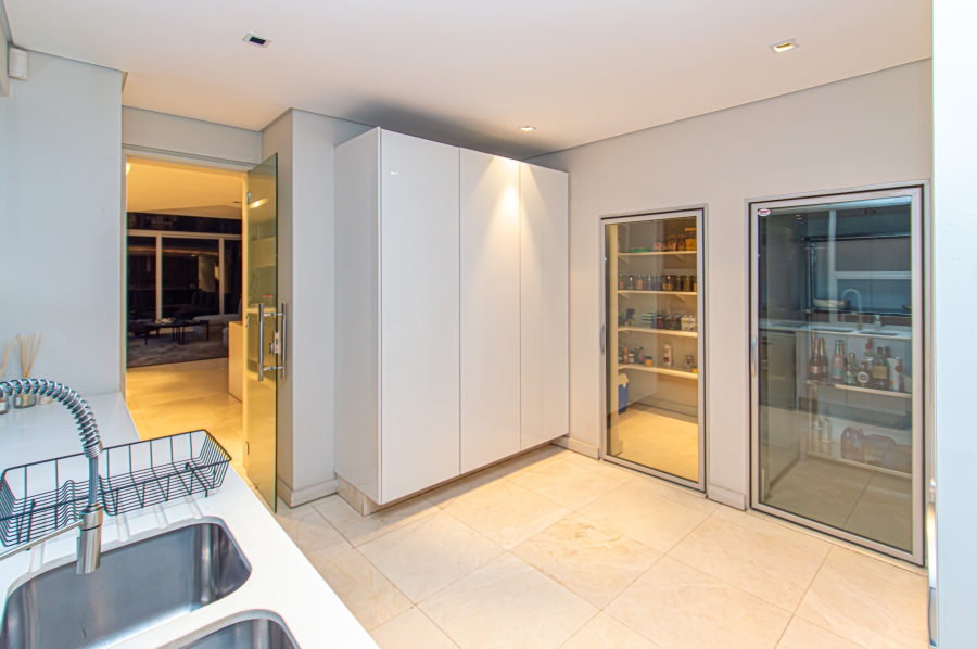 5 Bedroom Property for Sale in Bedfordview Gauteng