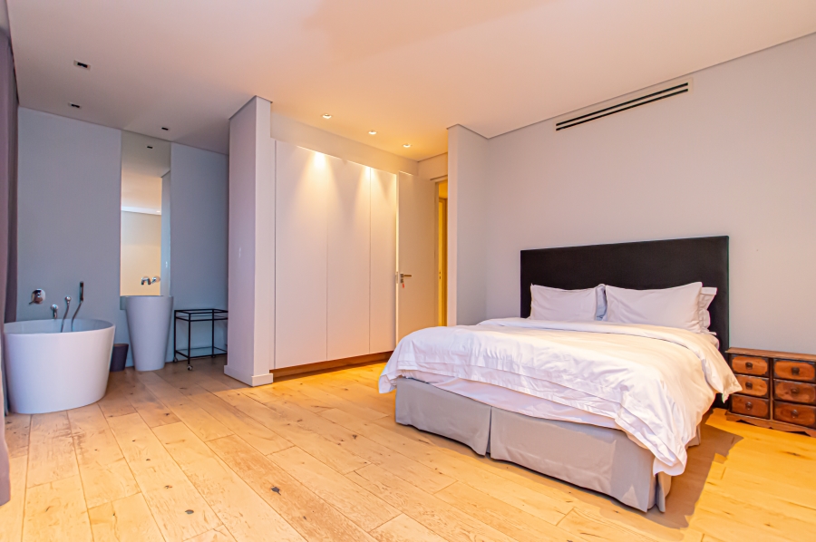 5 Bedroom Property for Sale in Bedfordview Gauteng