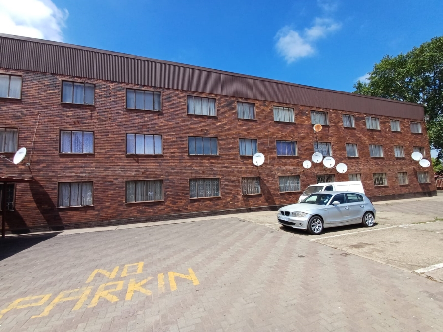 2 Bedroom Property for Sale in Vanderbijlpark CW 5 Gauteng