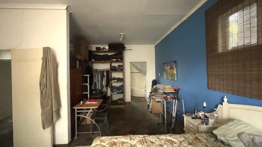 7 Bedroom Property for Sale in Waterkloof Ridge Gauteng