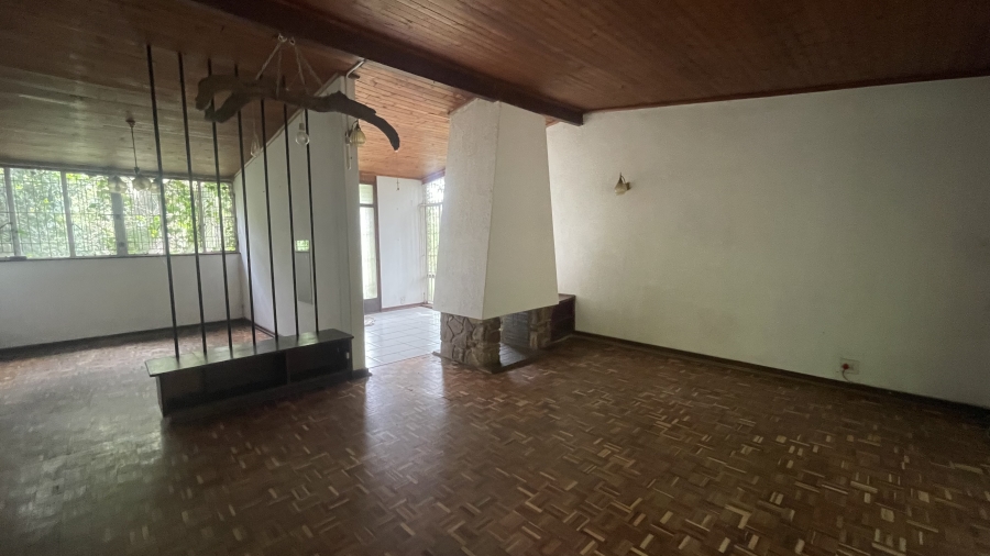 7 Bedroom Property for Sale in Waterkloof Ridge Gauteng