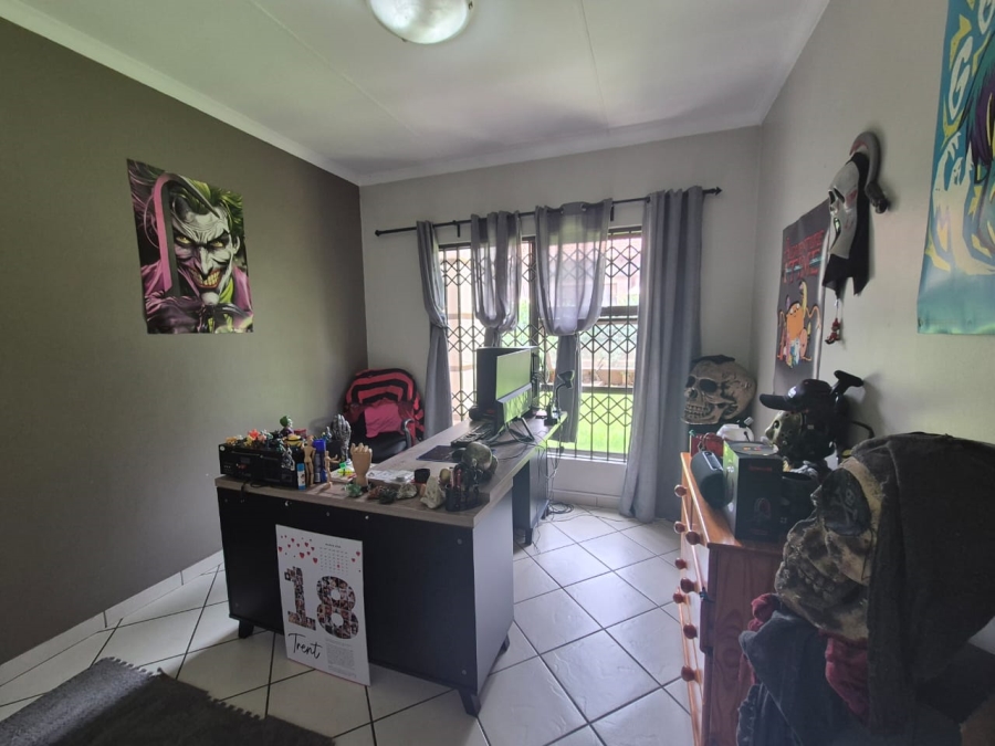 3 Bedroom Property for Sale in Vanderbijlpark SW 5 Gauteng