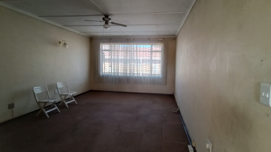 1 Bedroom Property for Sale in Vanderbijlpark CW 3 Gauteng