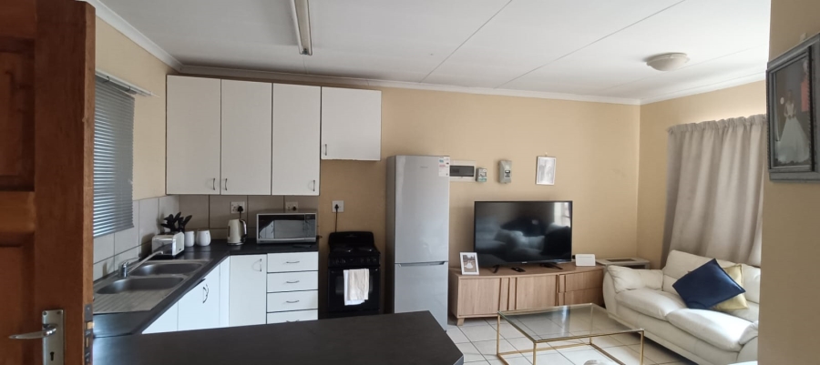 1 Bedroom Property for Sale in Vanderbijlpark CW 5 Gauteng