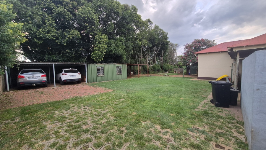 To Let 5 Bedroom Property for Rent in Persida Gauteng