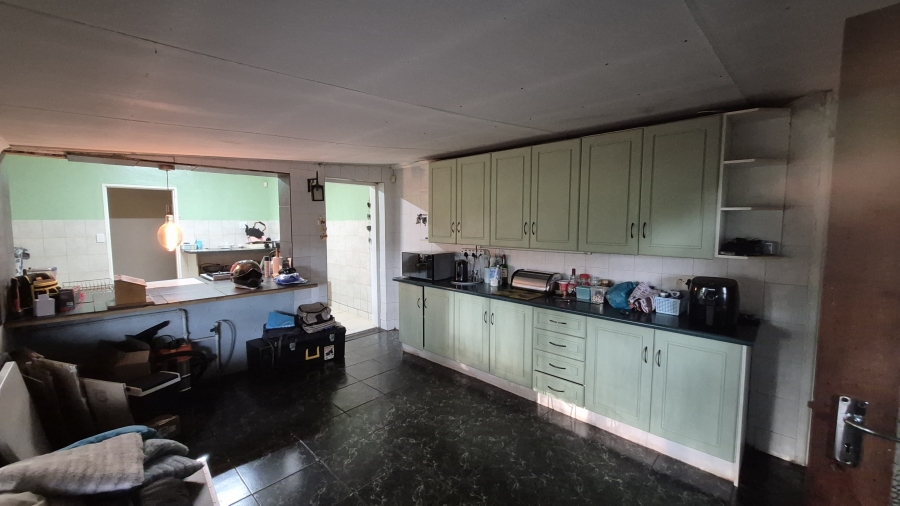 To Let 5 Bedroom Property for Rent in Persida Gauteng