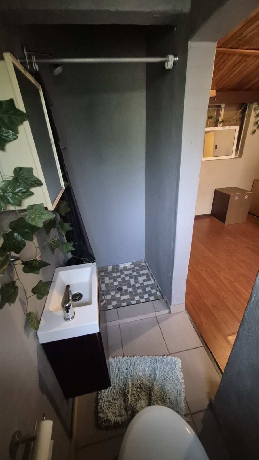 To Let 5 Bedroom Property for Rent in Persida Gauteng