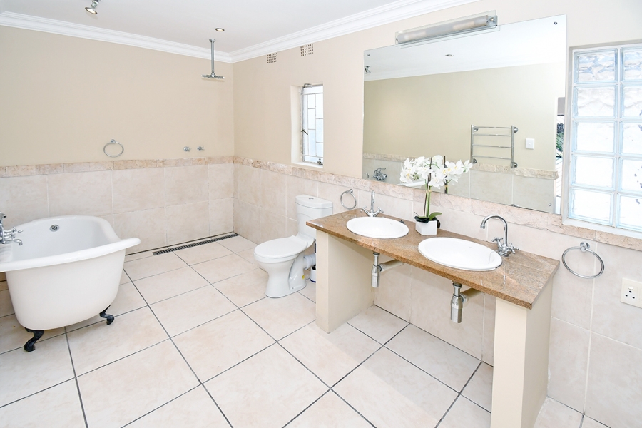 4 Bedroom Property for Sale in Olivedale Gauteng