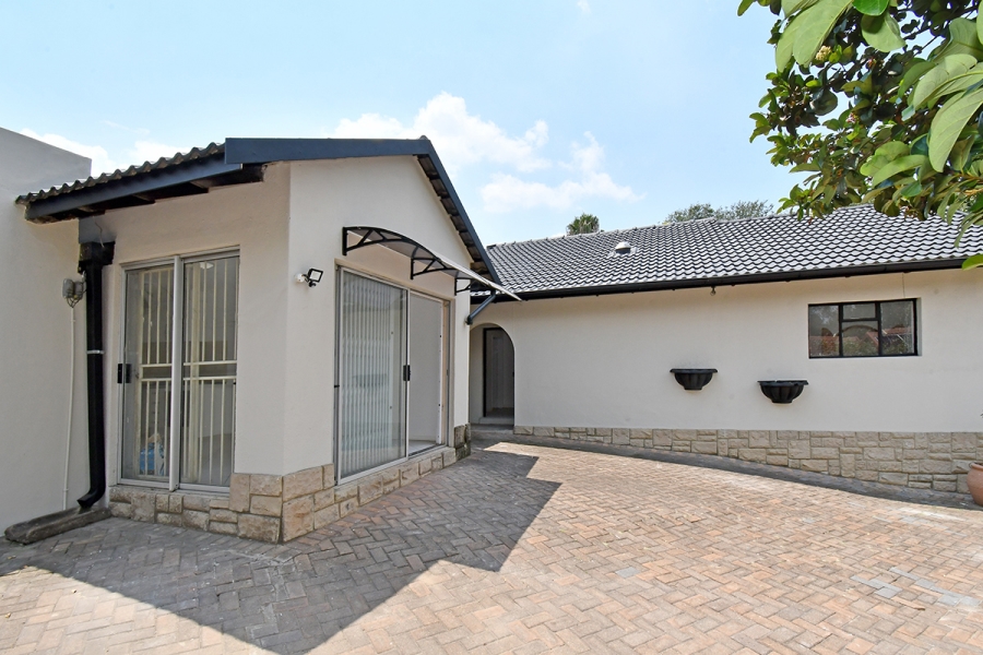 4 Bedroom Property for Sale in Olivedale Gauteng