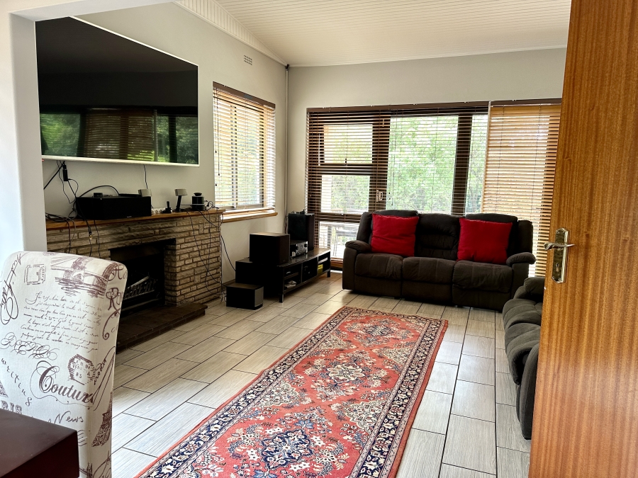 4 Bedroom Property for Sale in Rembrandt Park Gauteng