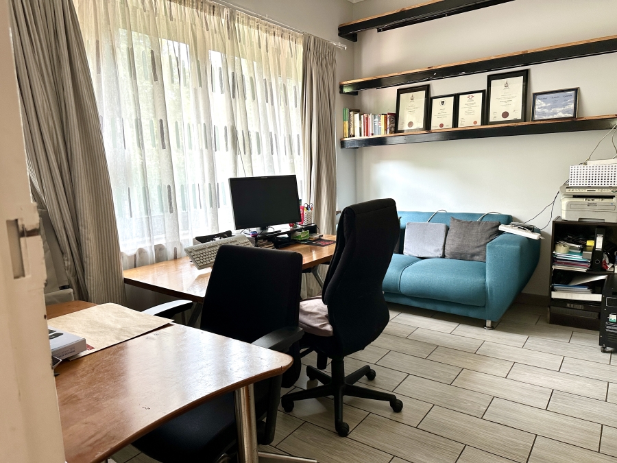 4 Bedroom Property for Sale in Rembrandt Park Gauteng