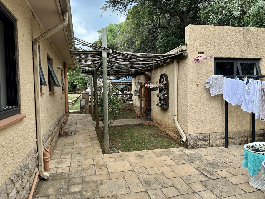 4 Bedroom Property for Sale in Rembrandt Park Gauteng