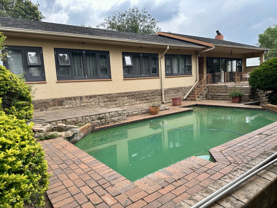 4 Bedroom Property for Sale in Rembrandt Park Gauteng