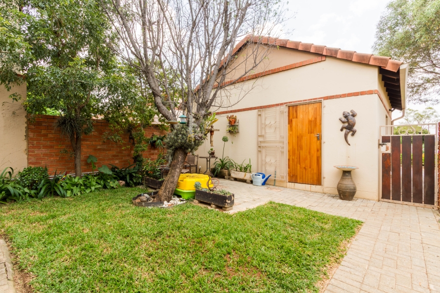 3 Bedroom Property for Sale in Equestria Gauteng