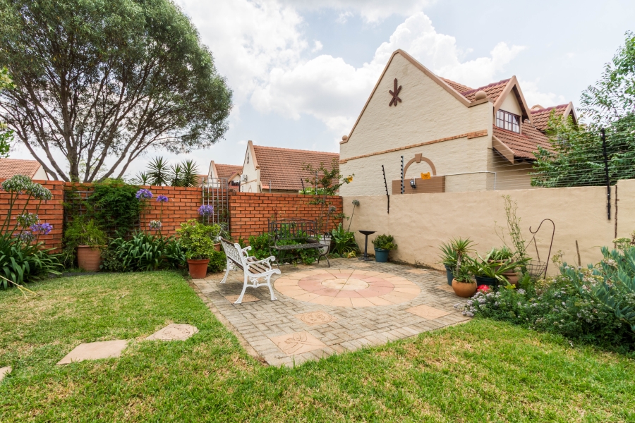3 Bedroom Property for Sale in Equestria Gauteng