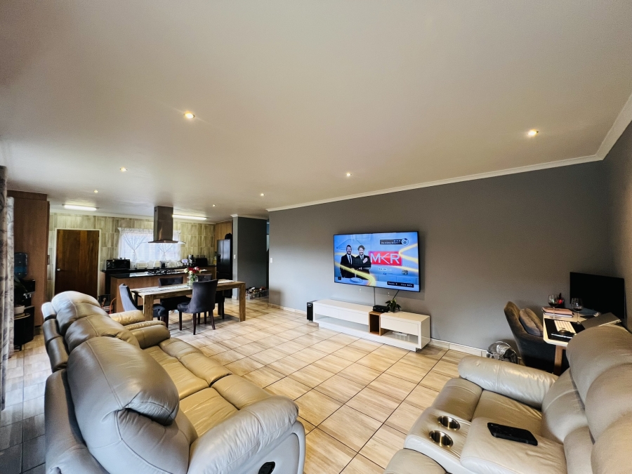 To Let 3 Bedroom Property for Rent in North Riding Gauteng