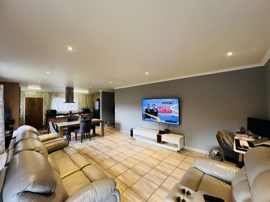 To Let 3 Bedroom Property for Rent in North Riding Gauteng