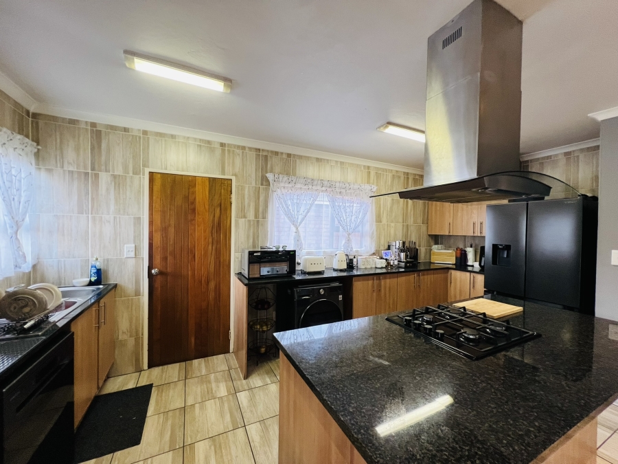 To Let 3 Bedroom Property for Rent in North Riding Gauteng