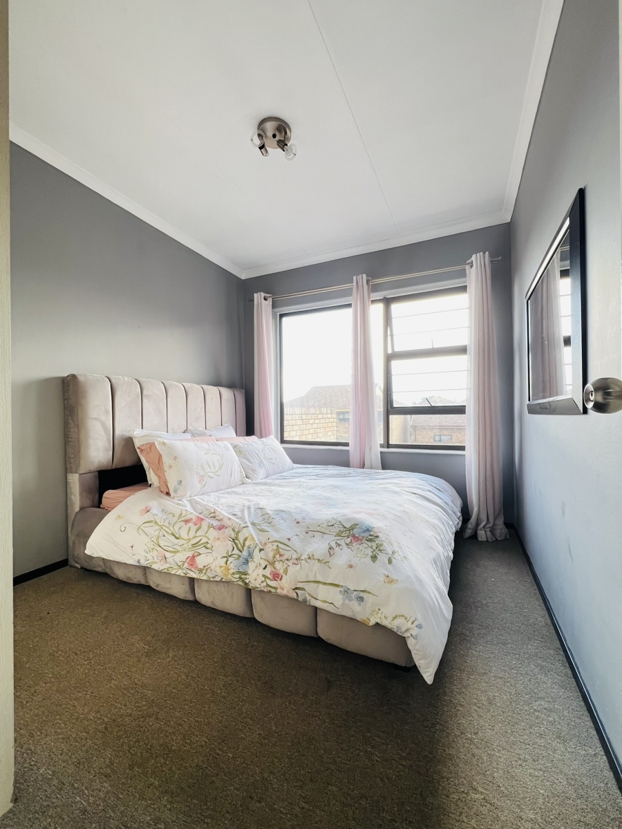 To Let 3 Bedroom Property for Rent in North Riding Gauteng