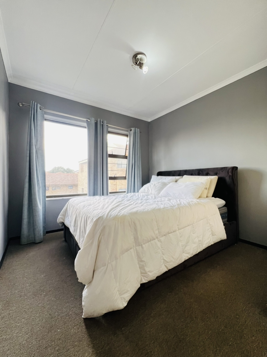 To Let 3 Bedroom Property for Rent in North Riding Gauteng