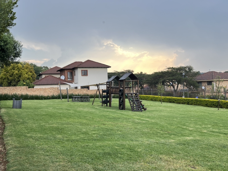 To Let 3 Bedroom Property for Rent in North Riding Gauteng