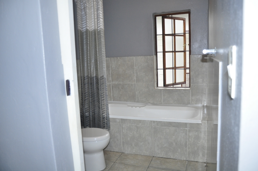 2 Bedroom Property for Sale in Halfway Gardens Gauteng