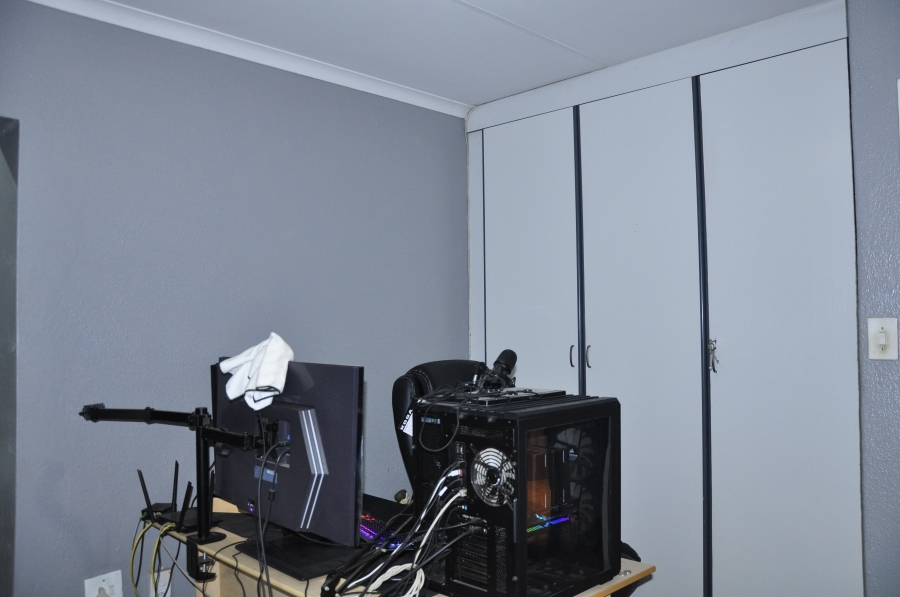 2 Bedroom Property for Sale in Halfway Gardens Gauteng