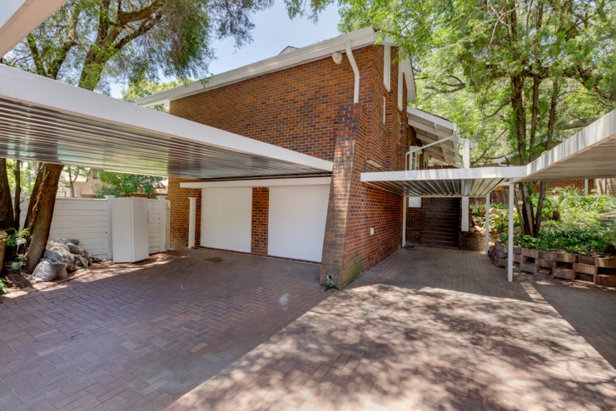 4 Bedroom Property for Sale in Morningside Gauteng