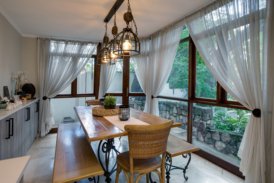 4 Bedroom Property for Sale in Morningside Gauteng