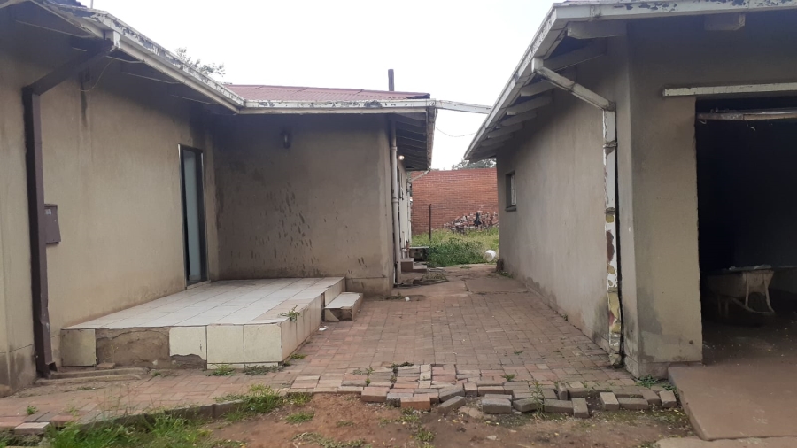 3 Bedroom Property for Sale in Vanderbijlpark CW 5 Gauteng