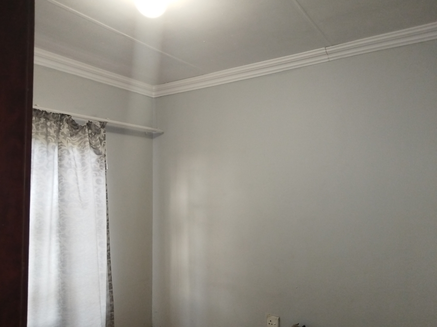 2 Bedroom Property for Sale in Vanderbijlpark CE 7 Gauteng