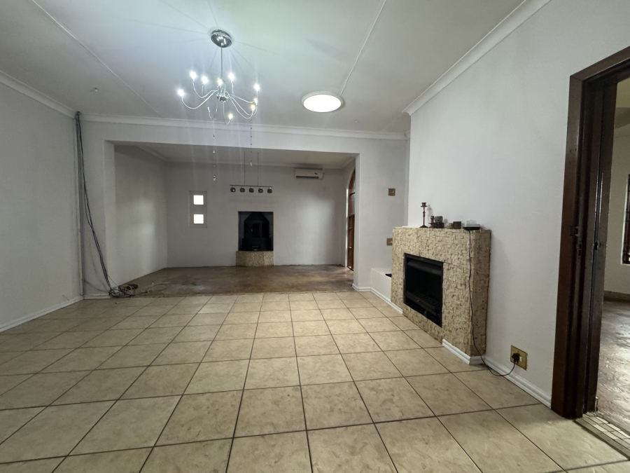 4 Bedroom Property for Sale in Randhart Gauteng