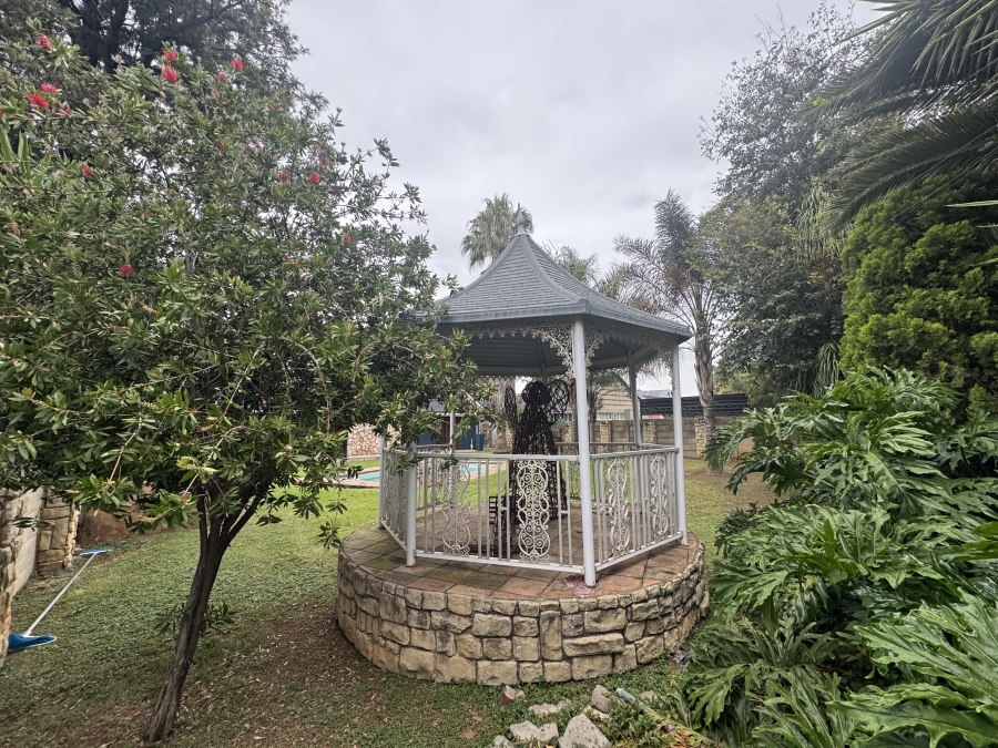 4 Bedroom Property for Sale in Randhart Gauteng