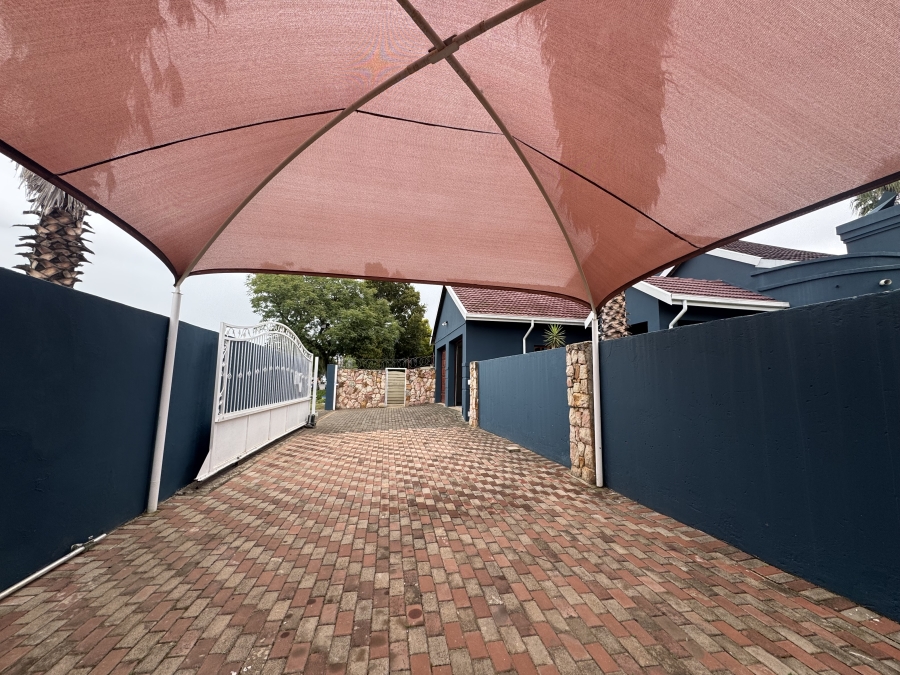 4 Bedroom Property for Sale in Randhart Gauteng