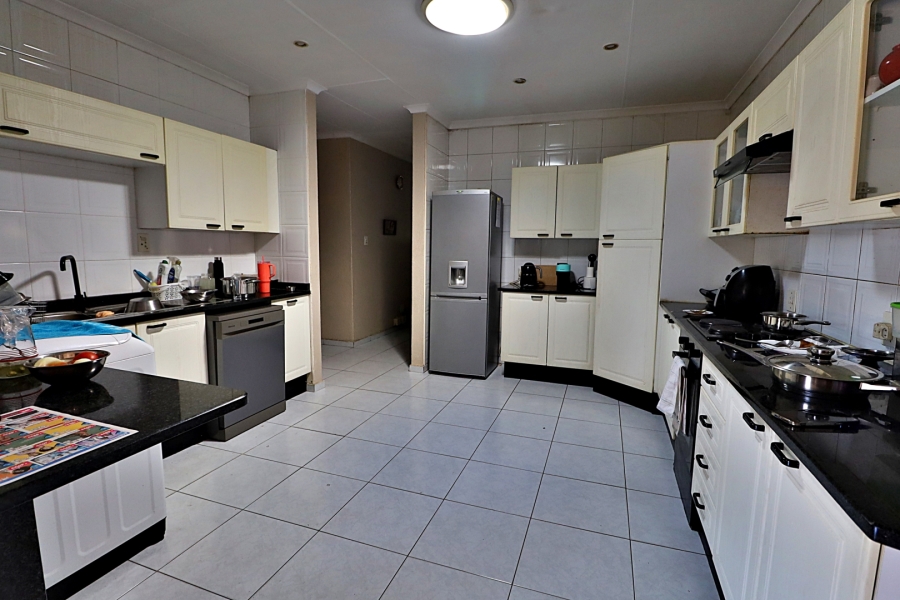 3 Bedroom Property for Sale in Edleen Gauteng