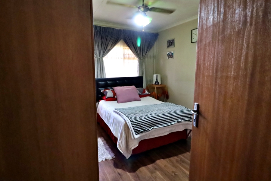 3 Bedroom Property for Sale in Edleen Gauteng