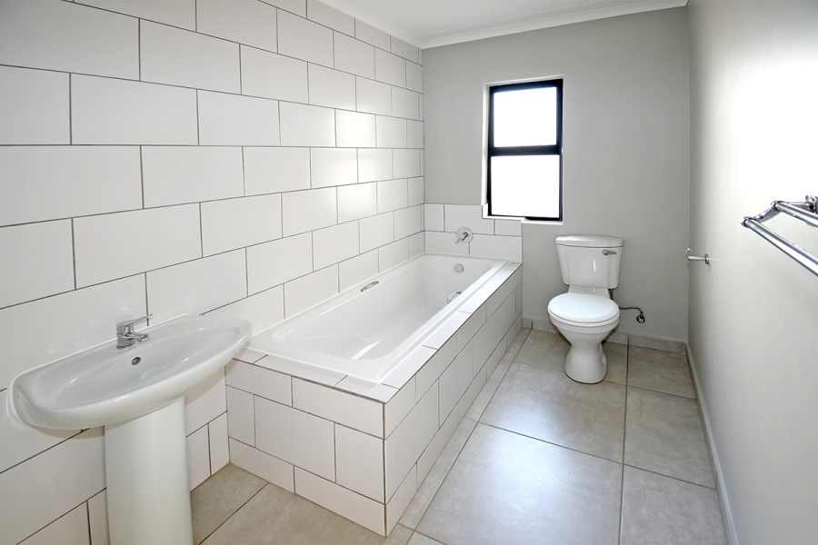 2 Bedroom Property for Sale in Glen Marais Gauteng