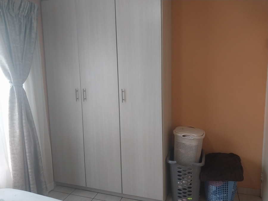 2 Bedroom Property for Sale in Rosettenville Gauteng