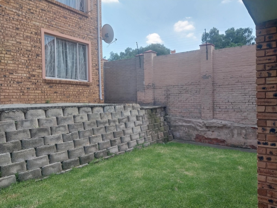 2 Bedroom Property for Sale in Rosettenville Gauteng