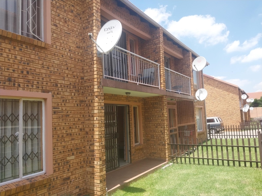 2 Bedroom Property for Sale in Rosettenville Gauteng