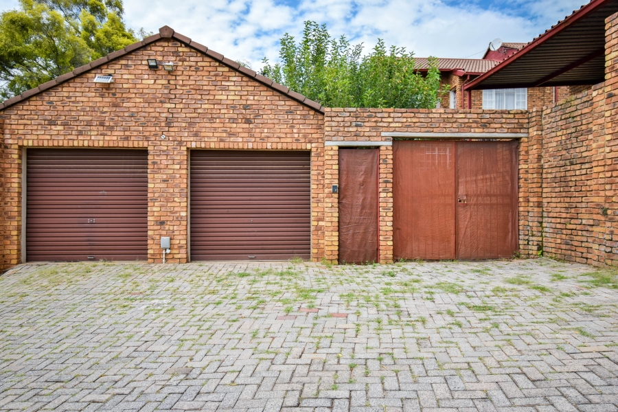 3 Bedroom Property for Sale in Moreleta Park Gauteng