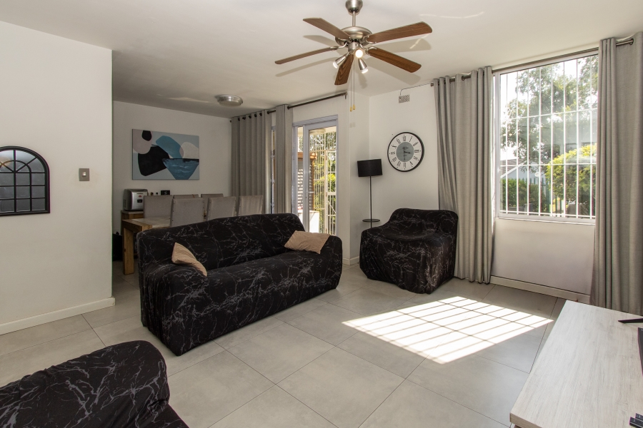 2 Bedroom Property for Sale in Creston Hill Gauteng