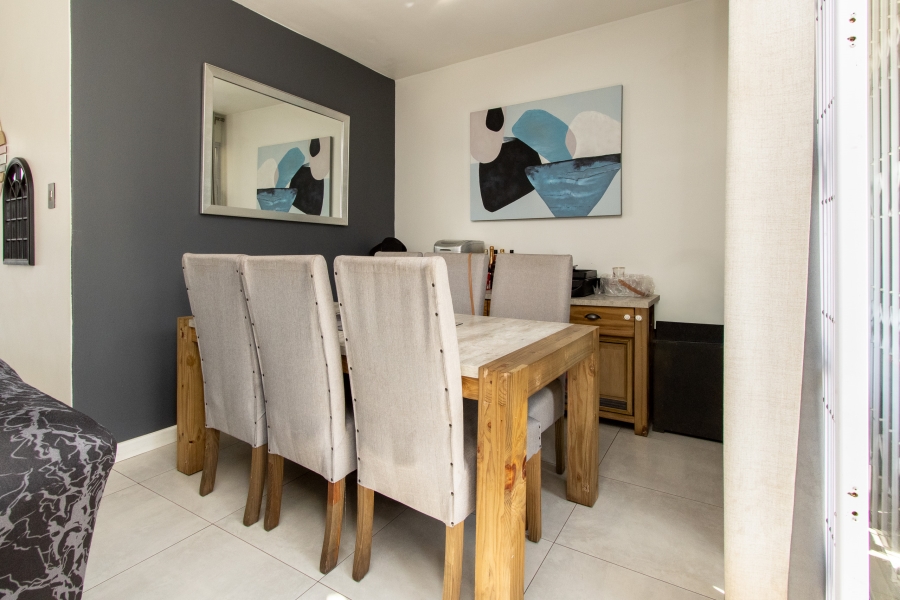 2 Bedroom Property for Sale in Creston Hill Gauteng