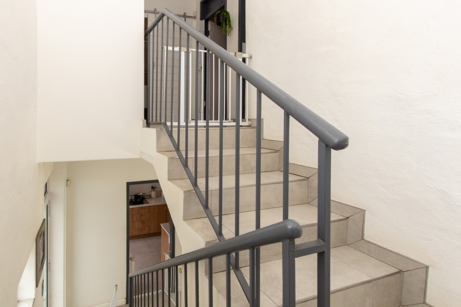 2 Bedroom Property for Sale in Creston Hill Gauteng