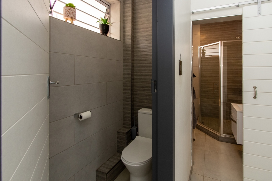 2 Bedroom Property for Sale in Creston Hill Gauteng