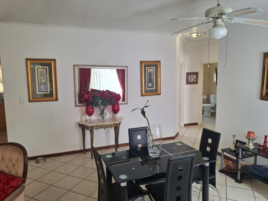 2 Bedroom Property for Sale in Willow Park Manor Gauteng