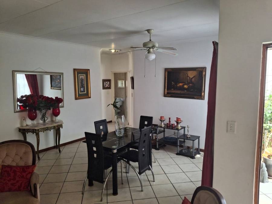 2 Bedroom Property for Sale in Willow Park Manor Gauteng