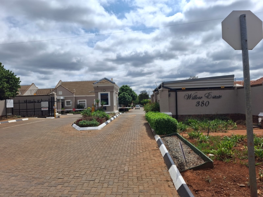 2 Bedroom Property for Sale in Willow Park Manor Gauteng