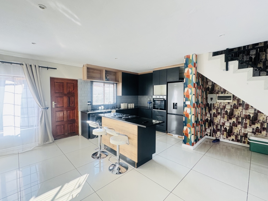 2 Bedroom Property for Sale in Country View Estate Gauteng
